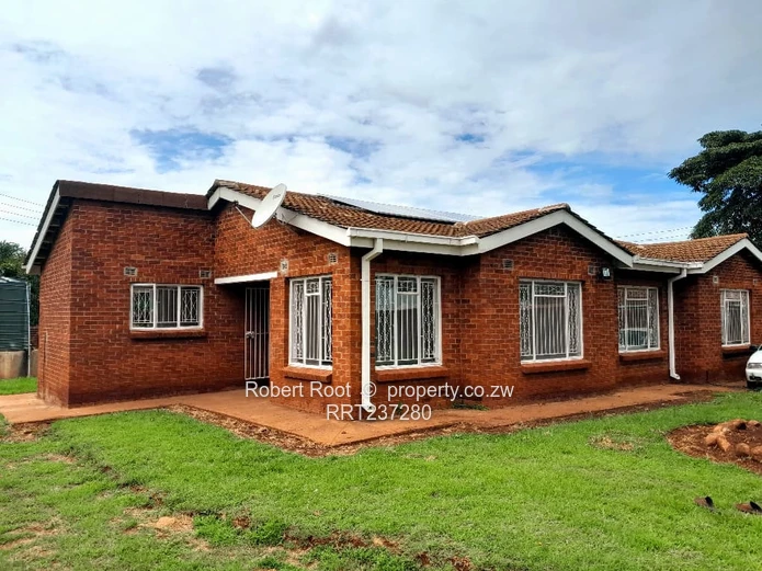  3 bedroom house for rent in Westgate 