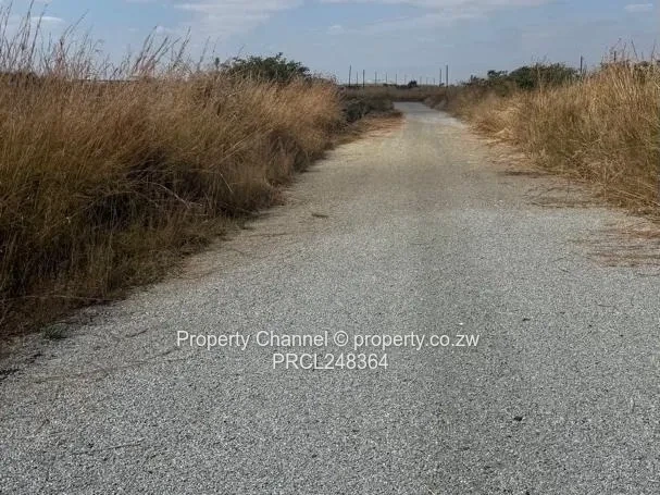300m² Nyabira Stand with easy gravel road access