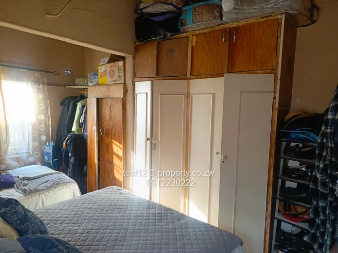 Highfields Western house for sale  (Sole Mandate)