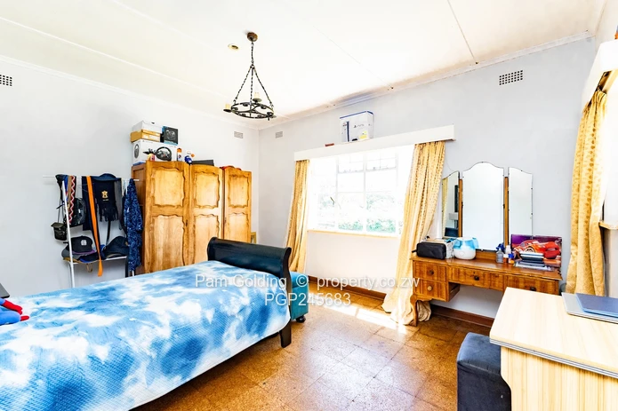 Charming Double-Storey Residence in Alexandra Park For Sale (Sole Mandate)