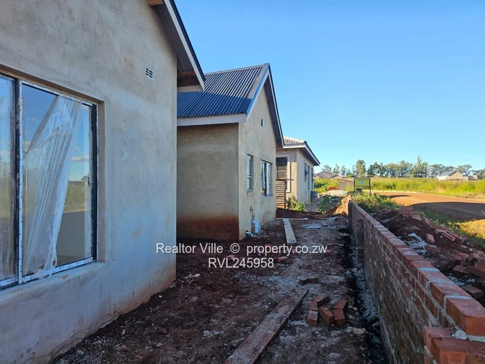 500m² Stand Nyeredzi Ridge – Newly Built Home