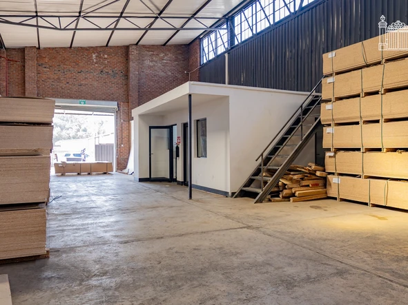 Warehouse & Factory