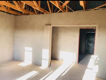 Commercial & Industrial Land