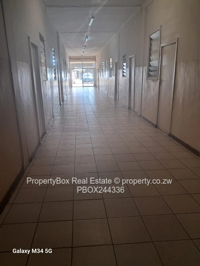 Eastlea 40sqm Office to rent for immediate occupation!