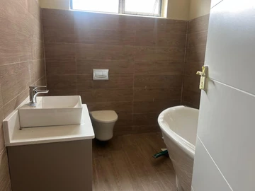 4 Bedroom Garden Flat