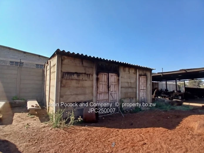 Prime Property in Steeldale - Office, Warehouse, and Workshop Space!