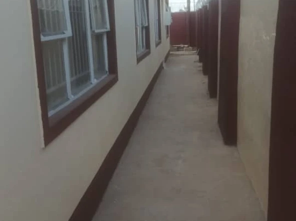 6 Bedroom House