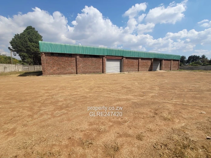 Prospect: 800m² Warehouse on 2,650m² with Borehole