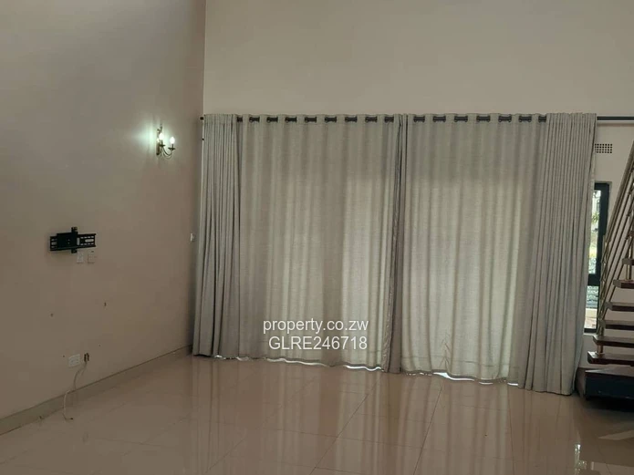 Spacious 3BR/2BA Arlington Home with Borehole — Harare South
