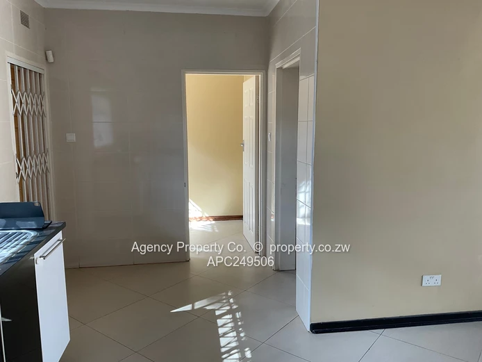 Secure Complex - Ideal For Professional Couple Or Small Family