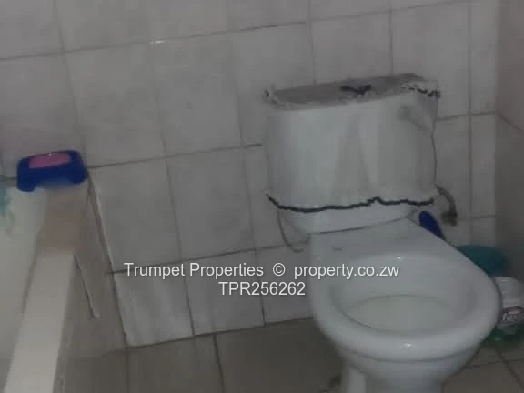 Brick 2-Bed Flat in Budiriro, Fitted Kitchen & Tiled Bath