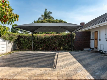 2 Bedroom Garden Flat
