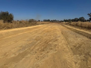 Commercial & Industrial Land