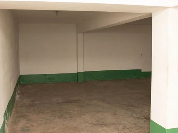 2 Bedroom Flat & Apartment