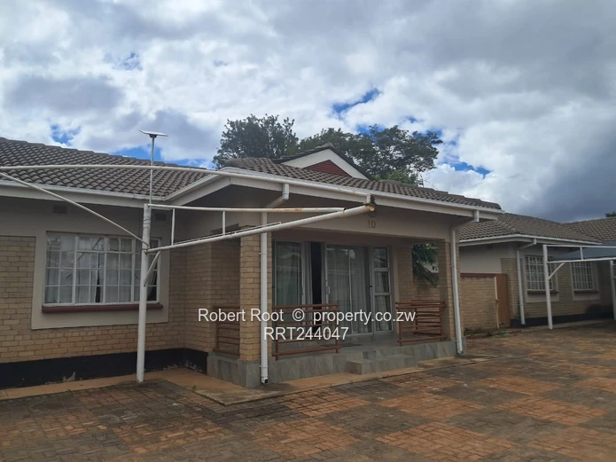 3 Bed family cluster in waterfalls