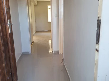 2 Bedroom Flat & Apartment