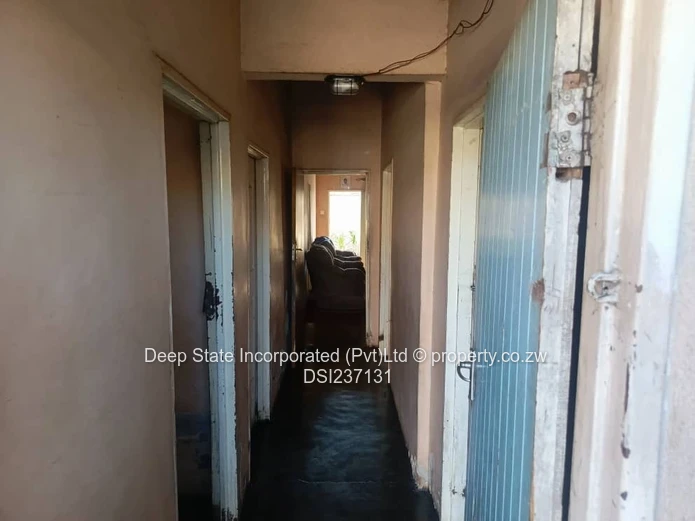 Highfields house for sale (western triangle)