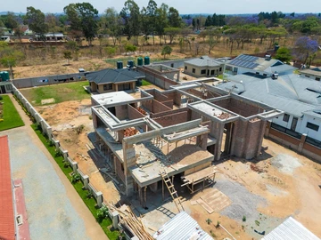 6 Bedroom House