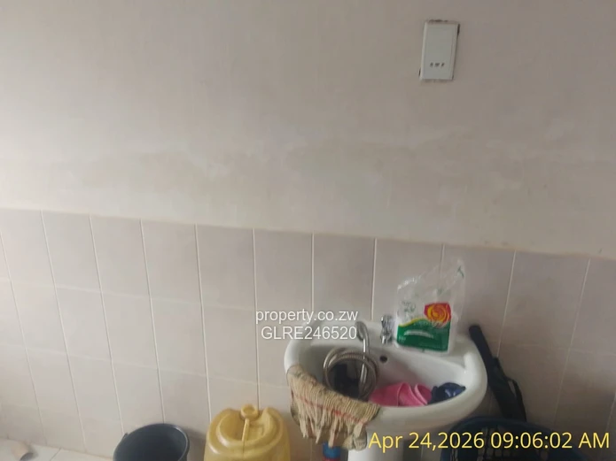 Kuwadzana 4-Bed Brick Home — En Suite & Fitted Kitchen