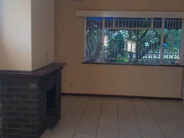 2 Bedroom Flat & Apartment