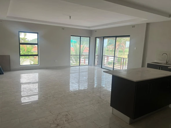 3 Bedroom Flat & Apartment