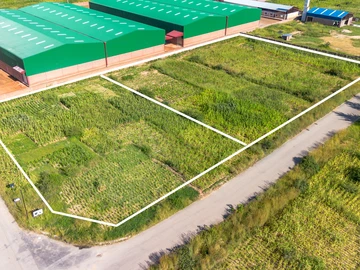 Commercial & Industrial Land