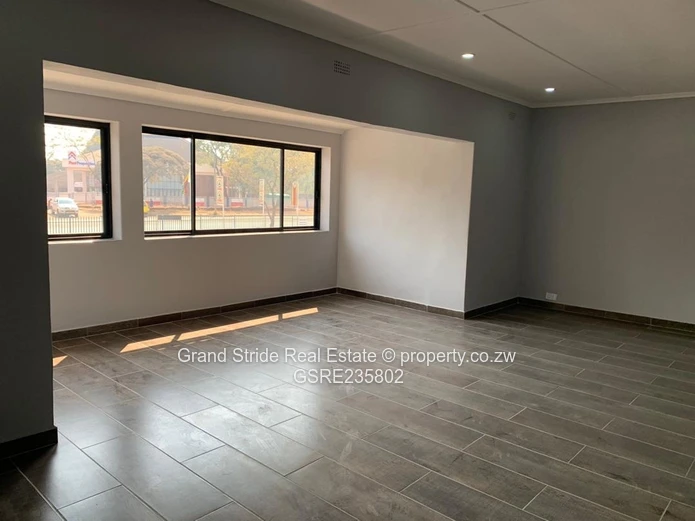 Retail/Shop To Rent In Kamfinsa 