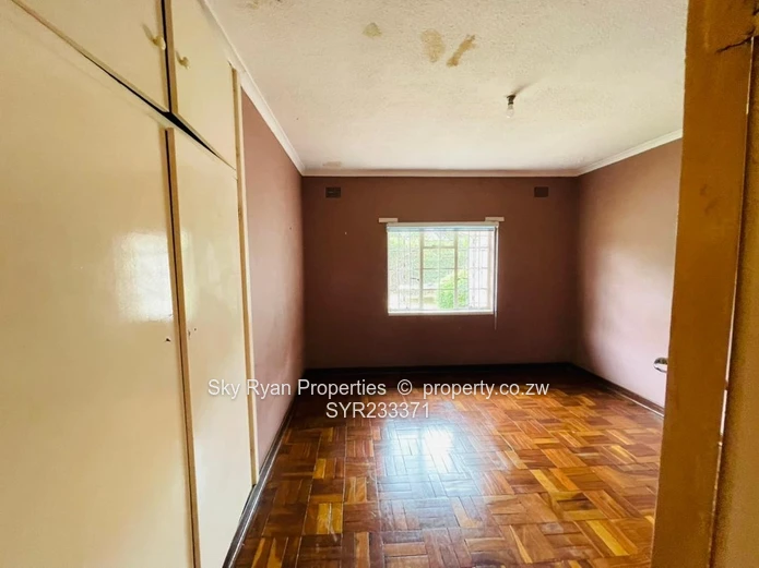 Avondale West House To Let