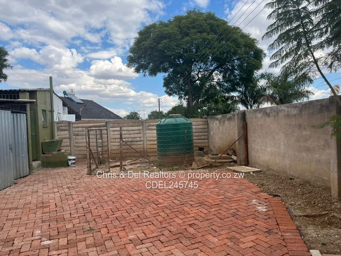 House to rent in Haig Park