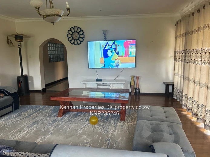 Spacious Home in Mt Pleasant Heights (Sole Mandate)