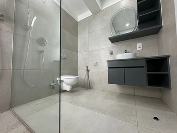 4 Bedroom Garden Flat