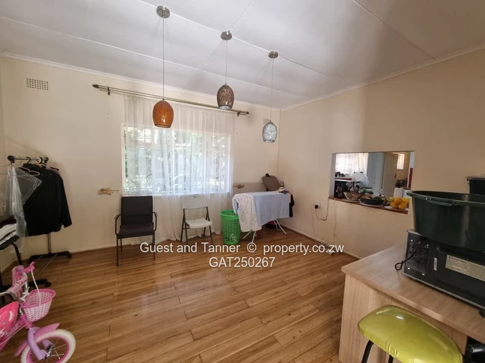 Luxury 4-Bedroom Family Estate on 1 Acre with Tennis Court & Pool | Hillside, Bulawayo