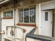 2 Bedroom Flat In Prime Avondale Location