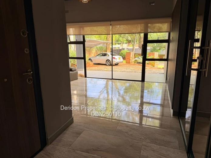 Modern 6-Bed Rolf Valley Home — Pool & Borehole