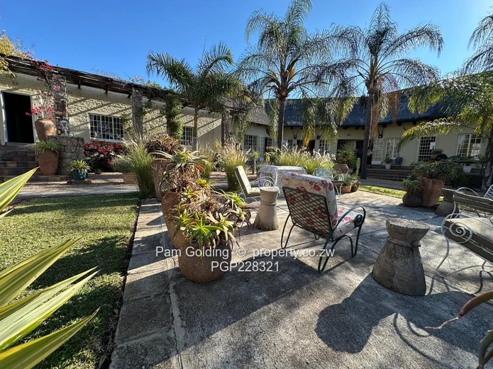 Elevated Spacious Family Home With Panoramic Views