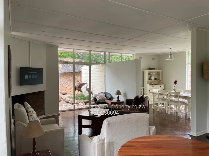 Character-filled Split-level Living In Burnside!