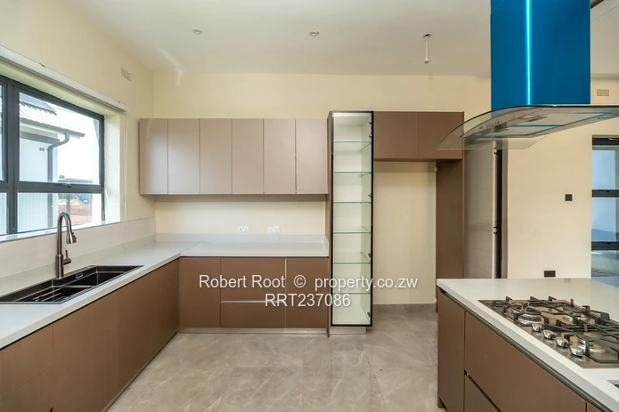 Ultra modern 4 bed family cluster in Fairview Westgate 