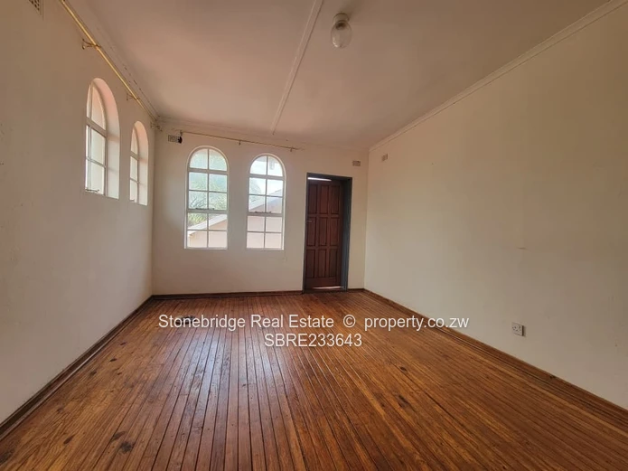 Beautiful 5 Bedroom Kumalo home for sale