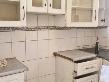 2 Bedroom Flat & Apartment