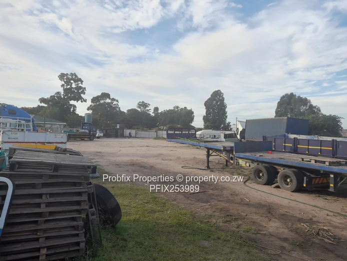 Prime Industrial Stand for Sale in Ruwa