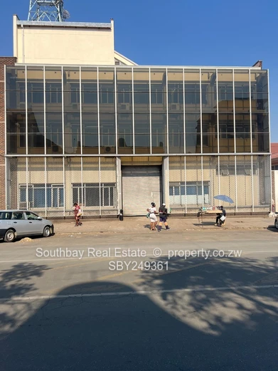 To Let – Prime Ground Floor Commercial Space (Sole Mandate)