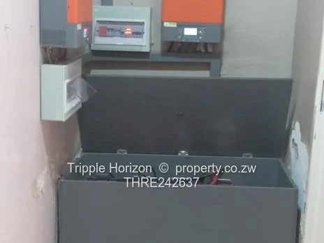 Modern 5-Bed Sandton Park Home with Stylish Kitchen & Borehole