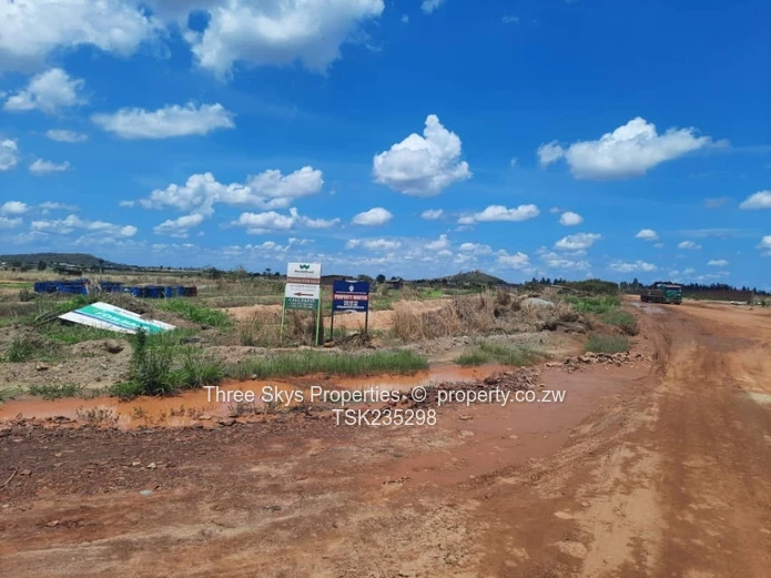 CHOICE OF TWO STANDS MEASURING 220sqm