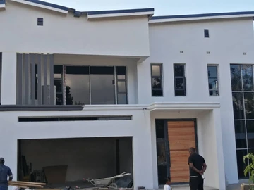 4 Bedroom Garden Flat