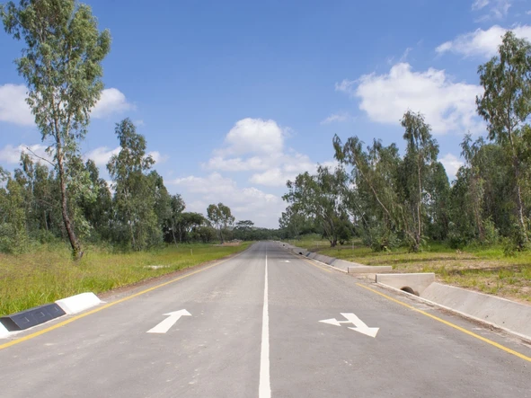 Commercial & Industrial Land