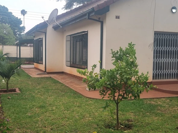 3 Bedroom Flat & Apartment