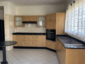 7 Bedroom House