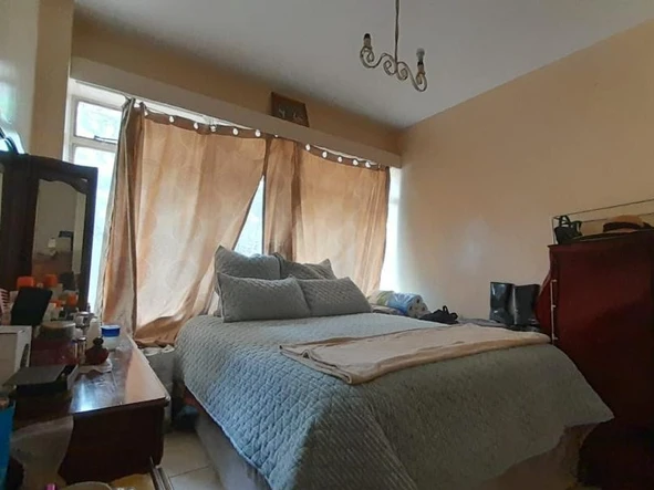 Flat & Apartment
