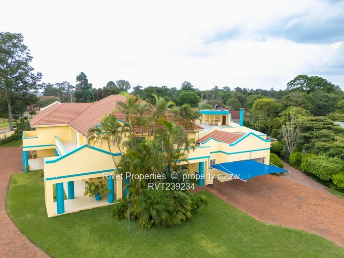 Massive  Property For Sale Suitable For Embassy, Office, Business Complex Etc