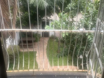 2 Bedroom Flat & Apartment